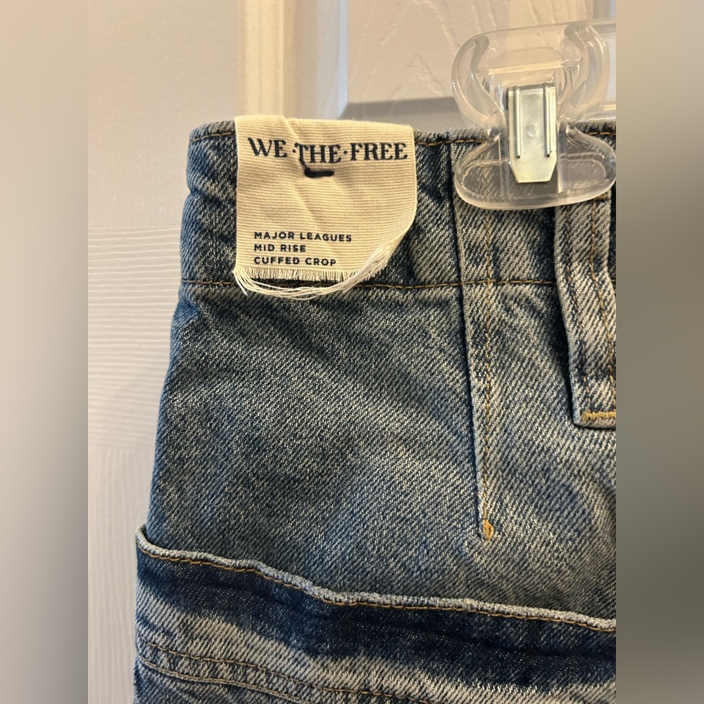Free People Major Leagues Mid Rise Cuffed Cropped Jean - Picture 9 of 10